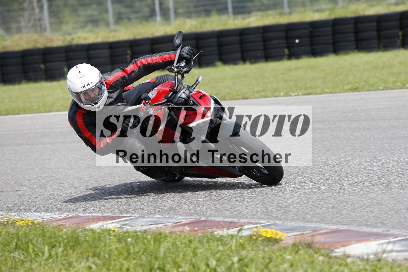 /Archiv-2024/29 12.06.2024 MOTO.CH Track Day ADR/Gruppe gelb/unklar